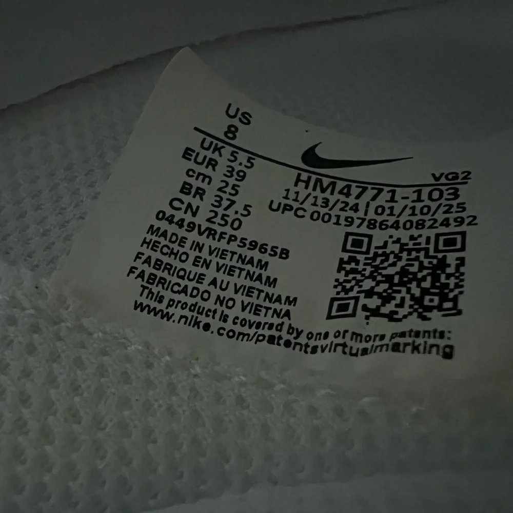 Nike Pacific woman’s White Sneakers in Box - Picture 7 of 13